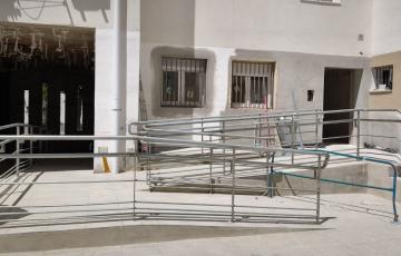 La promoción se encuentra en el barrio de Trille, y está formado por ocho bloques distribuidos alrededor de un patio central