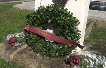 Una visita guiada, una ofrenda floral y un concierto conmemoran el aniversario de la Explosión de 1947.