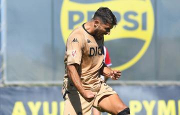 Alvaro García Pascual celebrado el segundo tanto (Foto: Cádiz CF)
