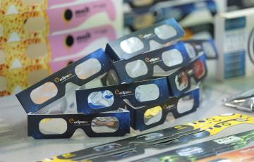 Gafas para observar el eclipse solar