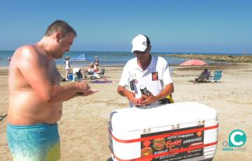 Latero en la playa de Cádiz