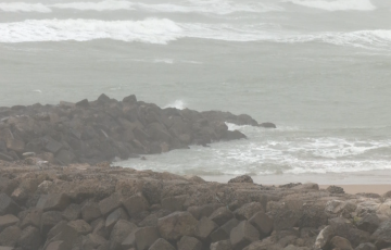La mar de fondo pone en alerta el litoral gaditano durante el eclipse.