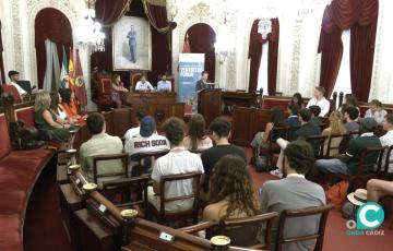 La lectura del manifiesto ha tenido lugar en el Salón de Plenos del Ayuntamiento.