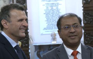 El embajador de Bangladesh visita el Ayuntamiento de Cádiz 