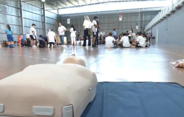 Los estudiantes de secundaria de Cádiz participan en el Cardiomaratón del 061 