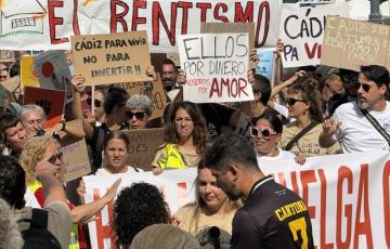 Manifestación por la vivienda en Cádiz