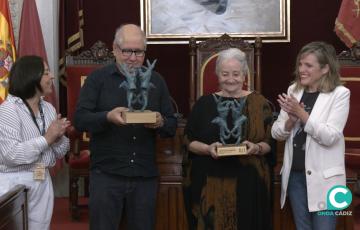Arístides Vargas y Charo Francés, reciben el premio Atahualpa del Cioppo