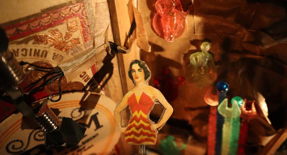 Oligor y microscopia presenta “la melancolía del turista”