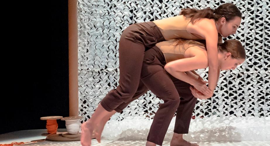Teatro paraiso: "ehuna"