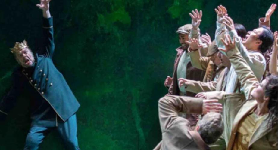 Proyección de la ópera nabucco