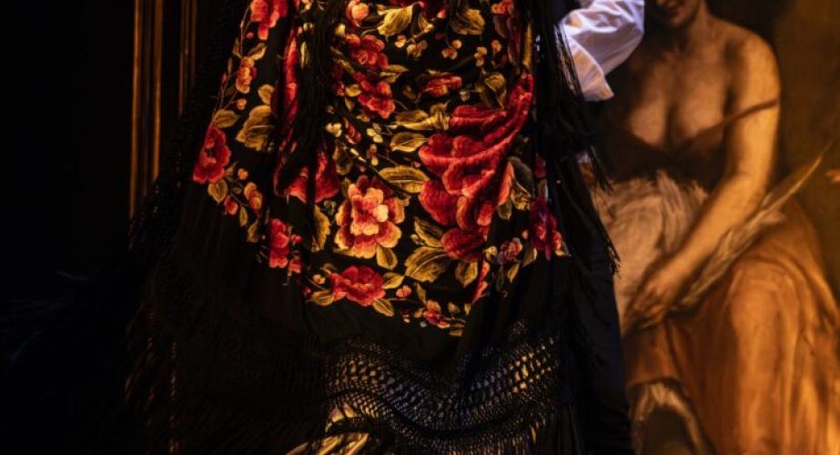 La lupi. "narración escénica sobre el mantón de manila"