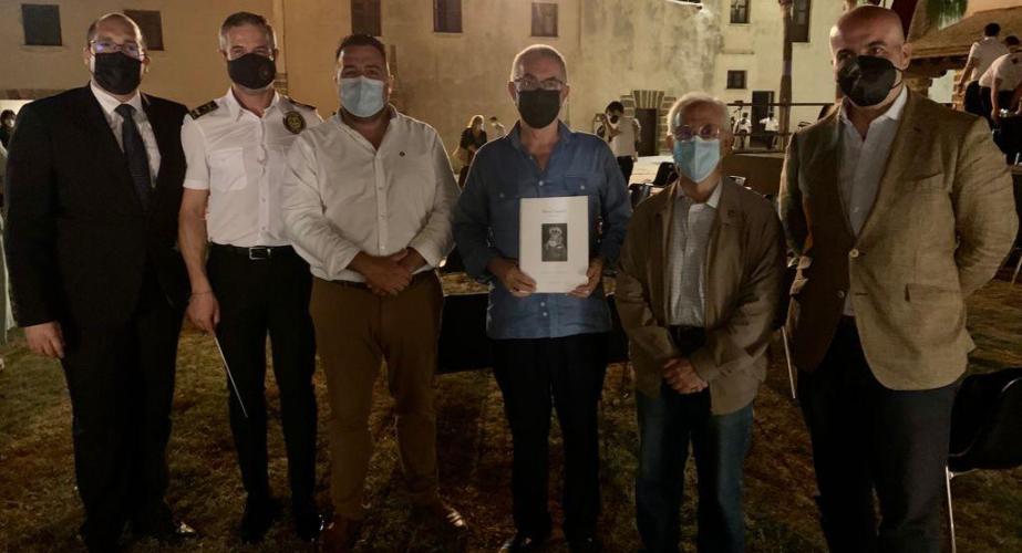 Francisco Jesús Lozano , José Peña, Cristobal López Gandara, Francisco José Trigo, Padre Francisco Gutiérrez, y Pablo Durio, durante el concierto de marchas procesionales, organizado por la Archicofradía del Carmen.