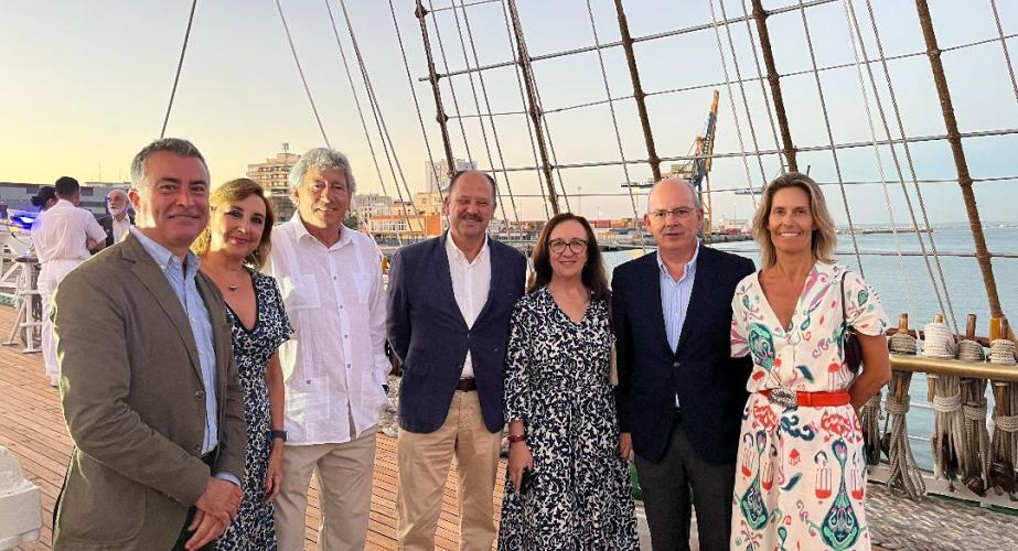  Ángel Núñez, Ana Villagómez, Alfonso Moldes, Emilio de la Cruz, Javier Sánchez Rojas, Mercedes Crespo y María Ansorena.