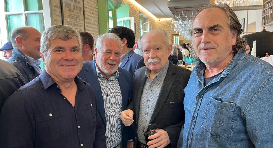 Foto  Antonio Rivas, Joaquín Durán, Julio Pardo y el Selu.