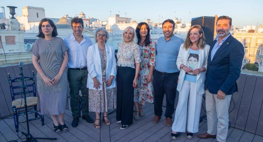 Ana y Lluis Delgado, Encarna Orozco, Susi Cigúela, Lola y Nano Delgado, Maite González y José María  Verdulla.