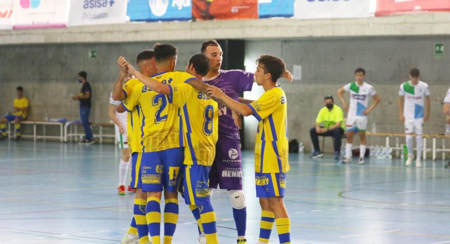 Los jugadores del Virgili celebran el tanto de Fran Vega (Foto: Cádiz CF Virgili) Los jugadores del Virgili celebran el tanto de Fran Vega (Foto: Cádiz CF Virgili)