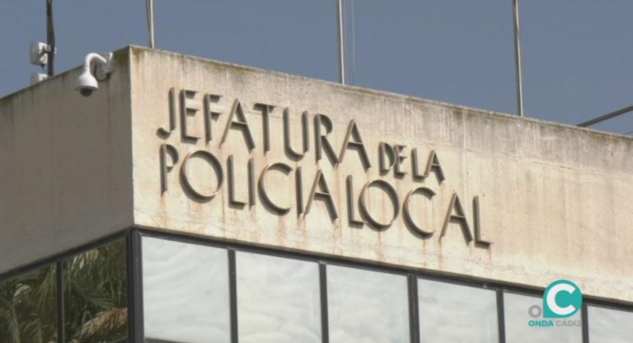 Fachada de la Jefatura de la Policía Local de Cádiz