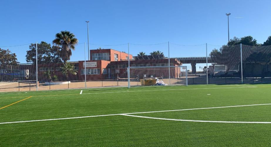 Finalizan los trabajos para dotar al Complejo Deportivo Elcano de un campo de fútbol 11.