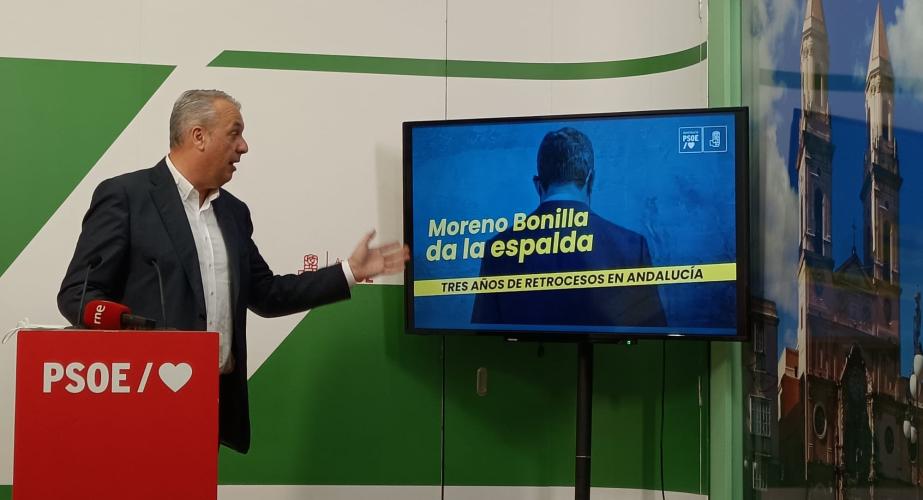 Juan Carlos Ruiz Boix durante la rueda de prensa. Juan Carlos Ruiz Boix durante la rueda de prensa.