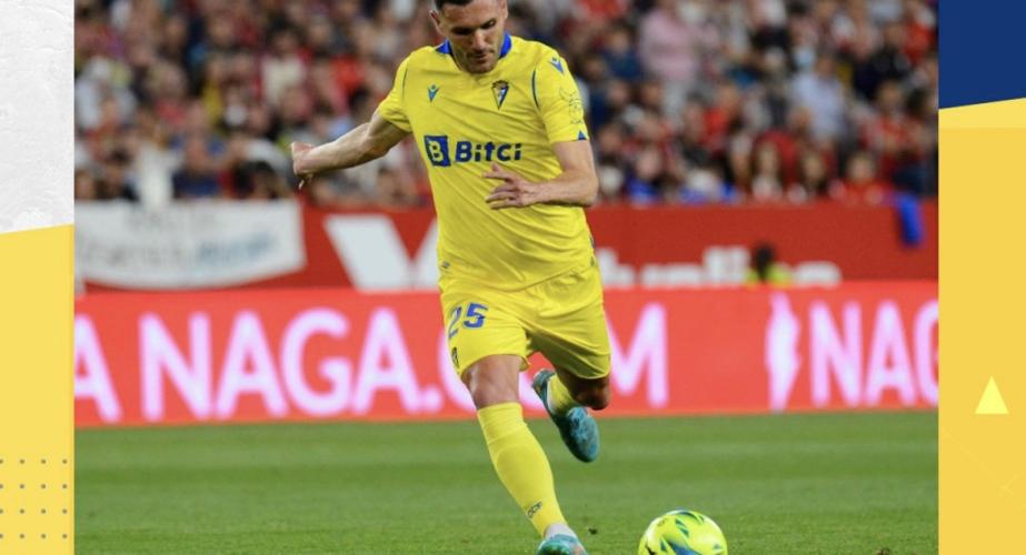 Lucas Pérez rescató un punto valioso en la lucha por la permanencia Lucas Pérez rescató un punto valioso en la lucha por la permanencia