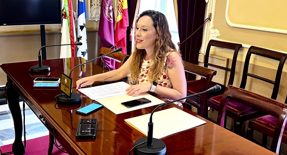 La portavoz municipal Lorena Garrón, desglosa los asuntos más destacados de la Junta de Gobierno local