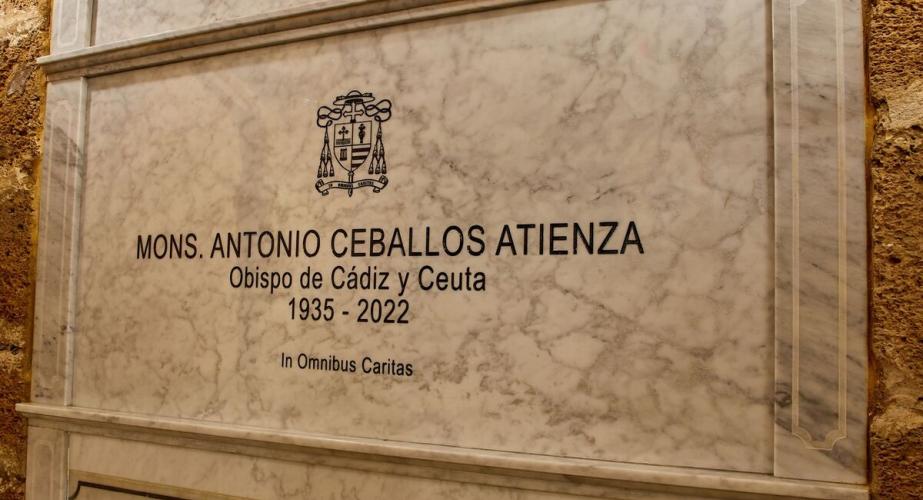 La misa de Fieles Difuntos tendrá un recuerdo especial para don Antonio Ceballos