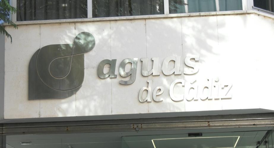 Aguas de Cádiz participa en una reunión con el secretario de Estado de Medio Ambiente en Madrid.