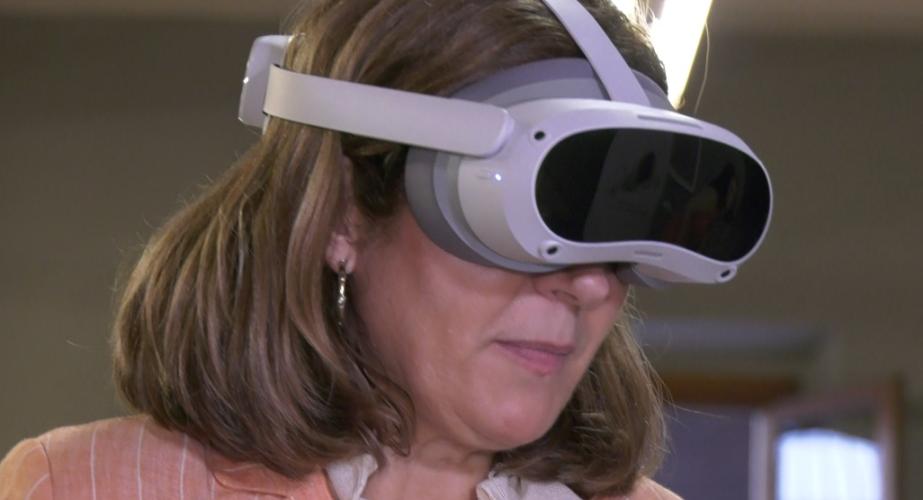 La consejera de empleo anuncia el uso de gafas virtuales para la búsqueda de empleo.