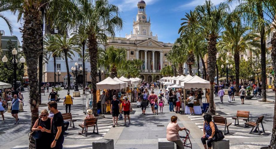 La provincia de Cádiz registra en el tercer trimestre un gasto medio de los turista de 91,50 euros.