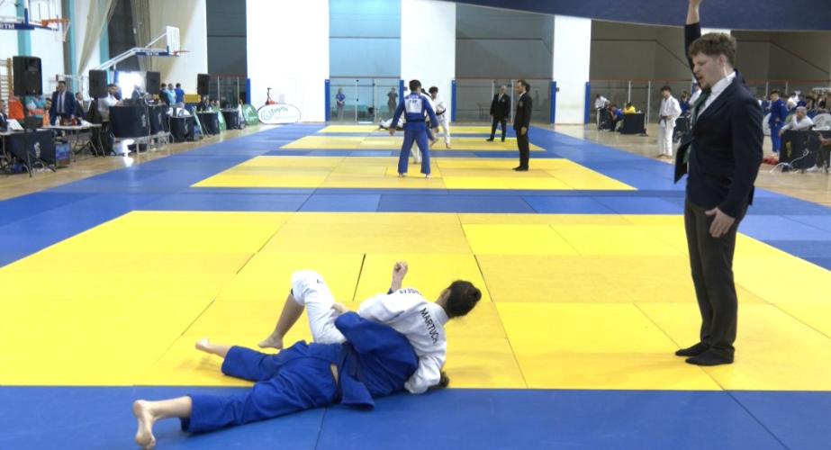 El judo infantil y cadete se hace fuerte en el Ciudad de Cádiz.