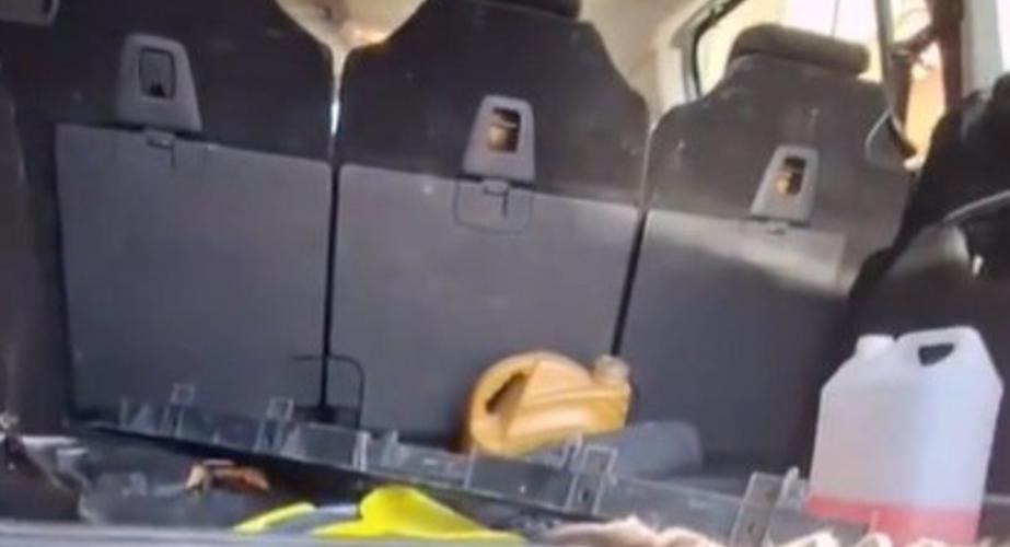 Habitáculo creado para esconder la droga en una furgoneta intervenido en Chipiona
