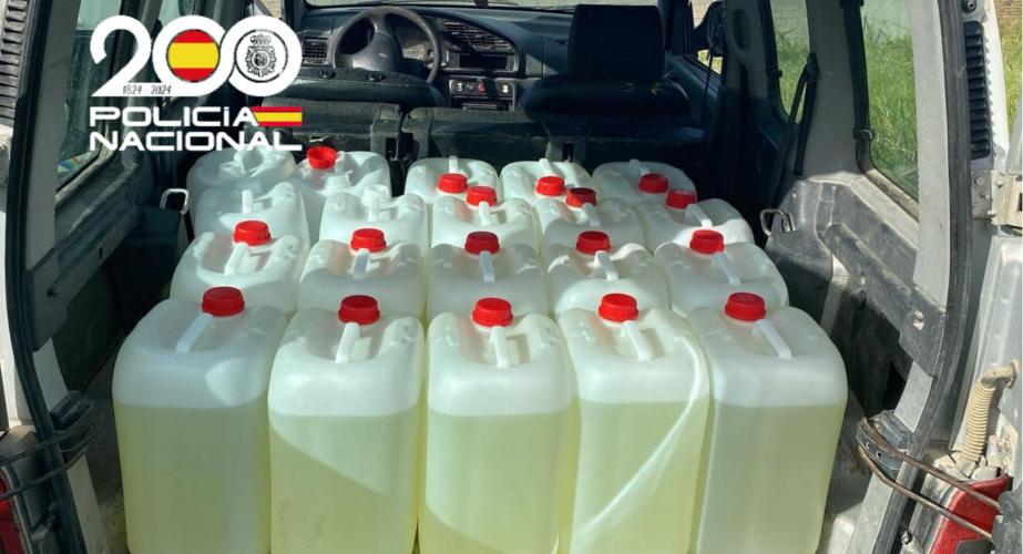 Incautadas 1.450 litros de gasolina destinado al suministro de narcolanchas.