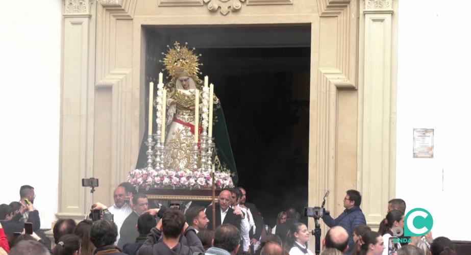 La Dolorosa del Nazareno del Amor en su salida desde San Francisco al colegio de Las Carmelitas para una misión escolar