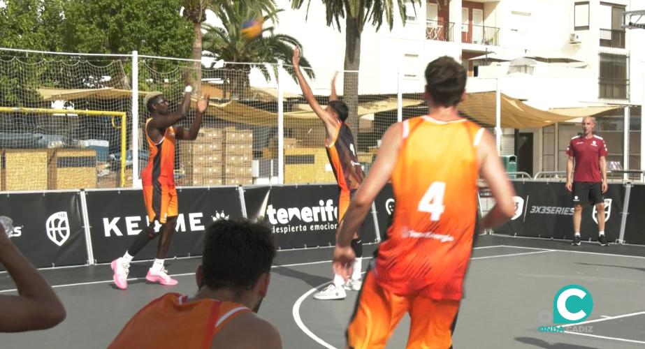 El Circuito 3x3 Series de la Federación Española de Baloncesto ha llegado a Cádiz.