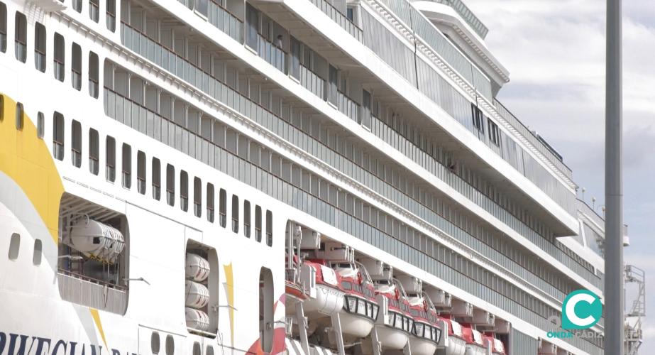La escala en la capital del crucero 'Ventura' ha sido cancelada por motivos de seguridad.