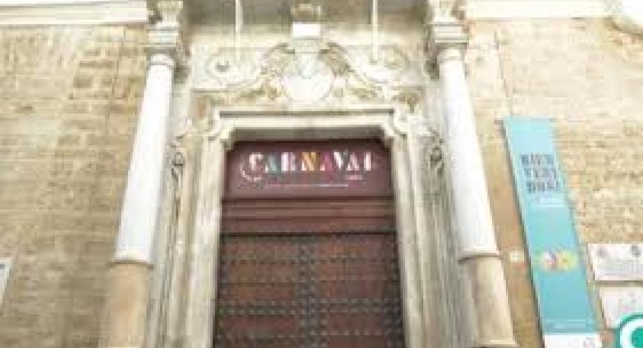 Una imagen de la fachada de la Casa del Carnaval.