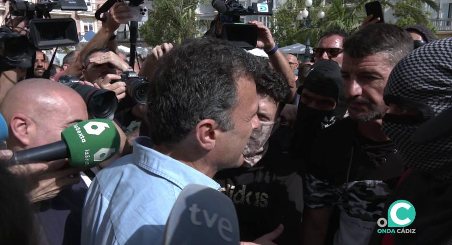 El alcalde Bruno García ha mantenido una reunión con los representantes de los trabajadores del metal.