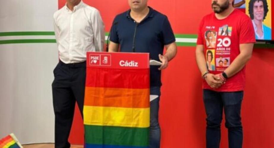Los dirigentes socialistas Juan Cornejo, Pablo Orellana y Joaquín Muñoz durante el acto