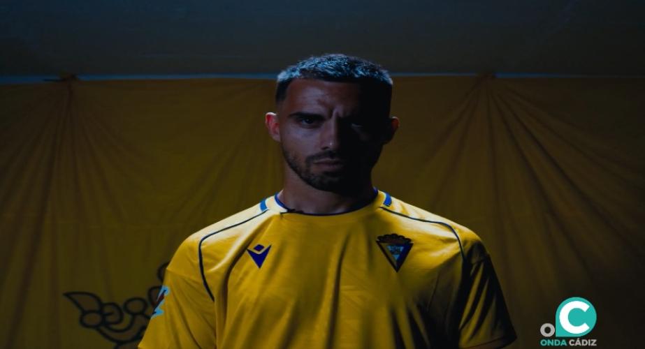 El jugador cumple su ilusión de vestir de amarillo