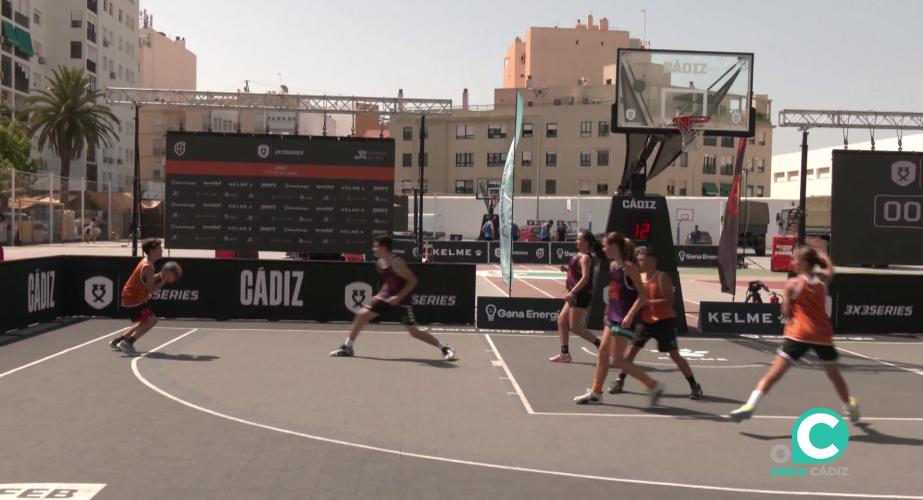 Las pistas del centro marianista vivirán expectantes jornadas bases del singular deporte de la canasta
