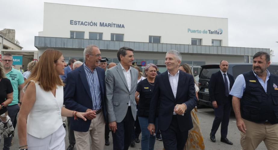  Autoridades durante un momento de la visita institucional en Tarifa
