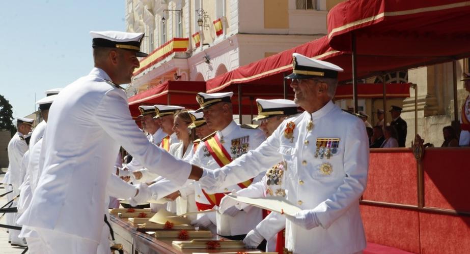 Acto castrense durante el pasado año 