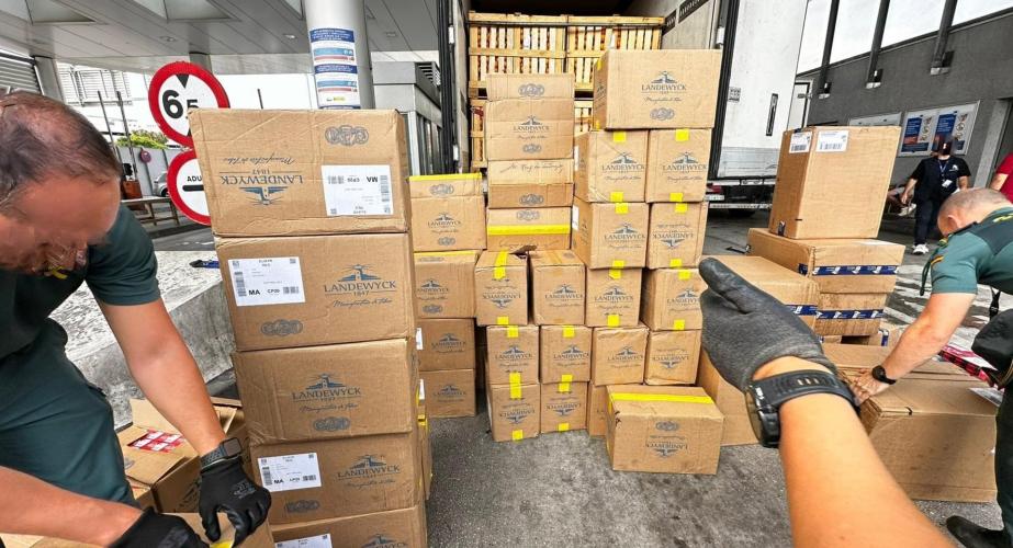 Tabaco de contrabando intervenido en el puerto de Algeciras.