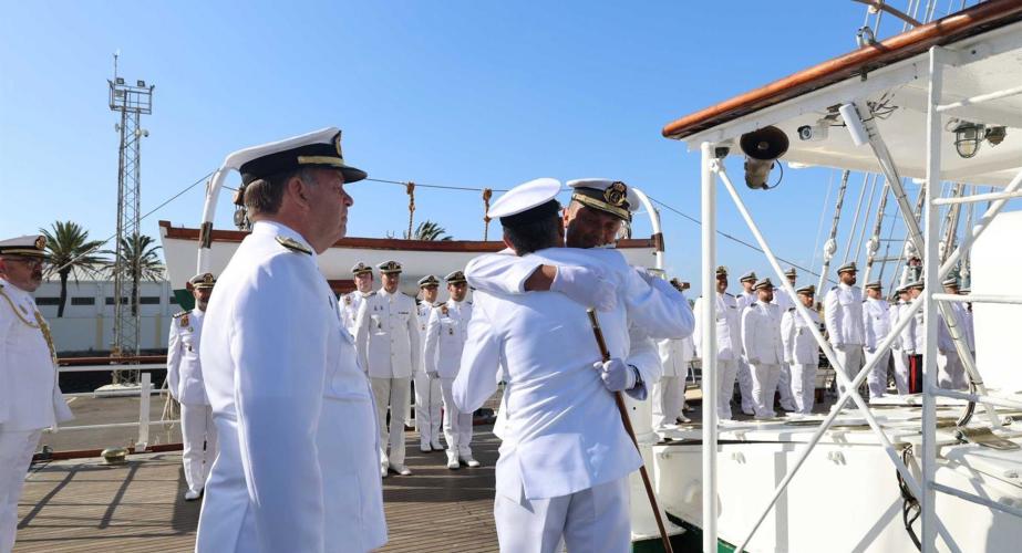 Un momento del acto castrense celebrado en la Base Naval de la Carraca