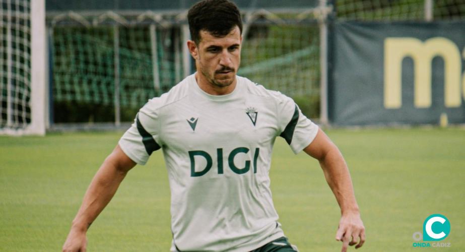 Matos durante una sesión de entrenamiento (Foto: Cádiz CF)