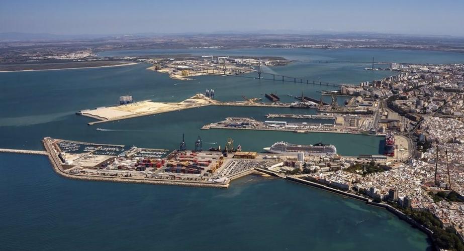 Vista aerea del puerto de Cádiz en una imagen de archivo