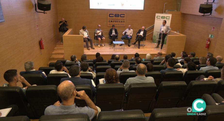 Una de las intervenciones durante el encuentro celebrado este martes en la capital gaditana