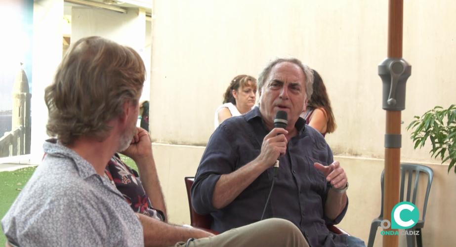 Selu García Cossío durante la presentación de la novela “El mundo es nuestro” 