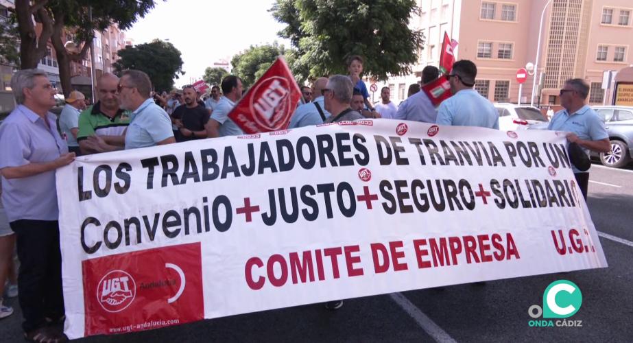 Cabecera de la marcha de este miércoles por la Avenida