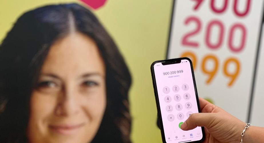 Teléfono de atención permanente dispuesto por el IAM